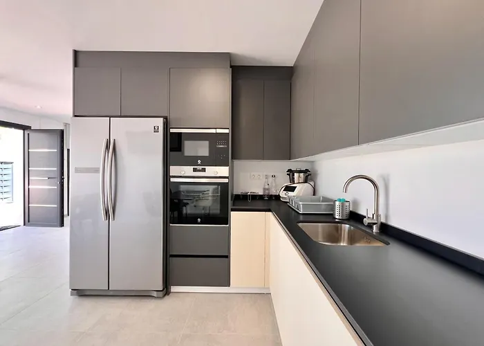 Lejlighed New With Parking Vallesa - Inmodream *